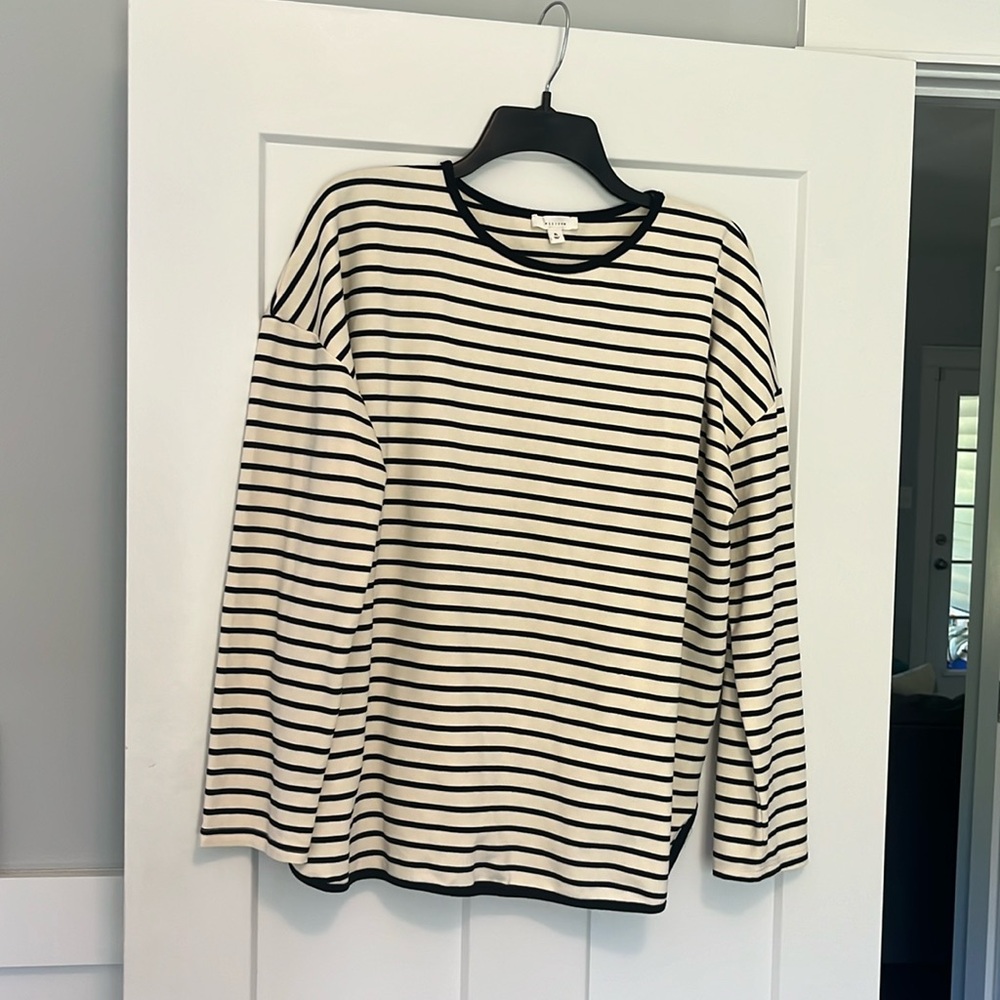 All:row from vici long sleeve knit top